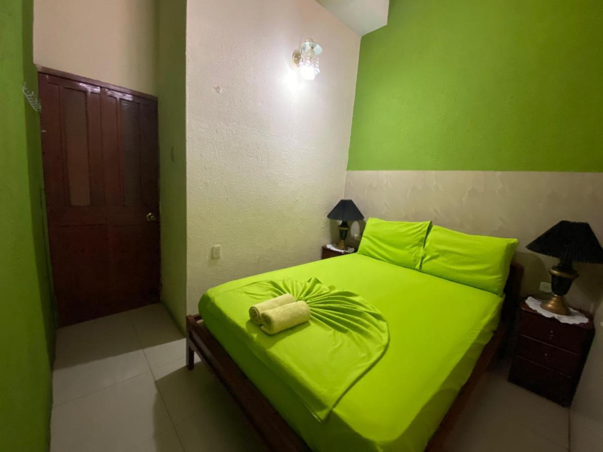 Hostal Puerto Azul Манта Екстер'єр фото