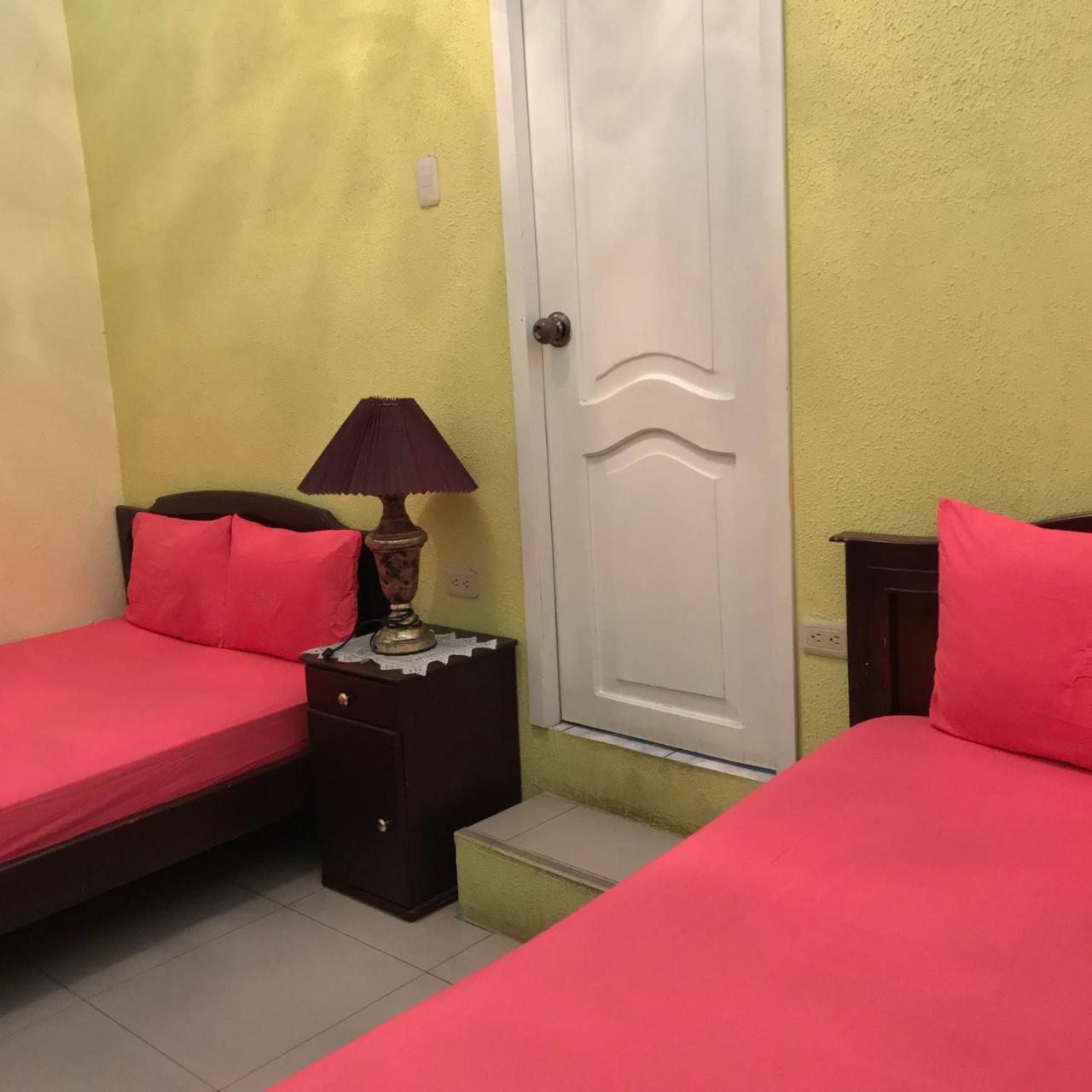 Hostal Puerto Azul Манта Екстер'єр фото