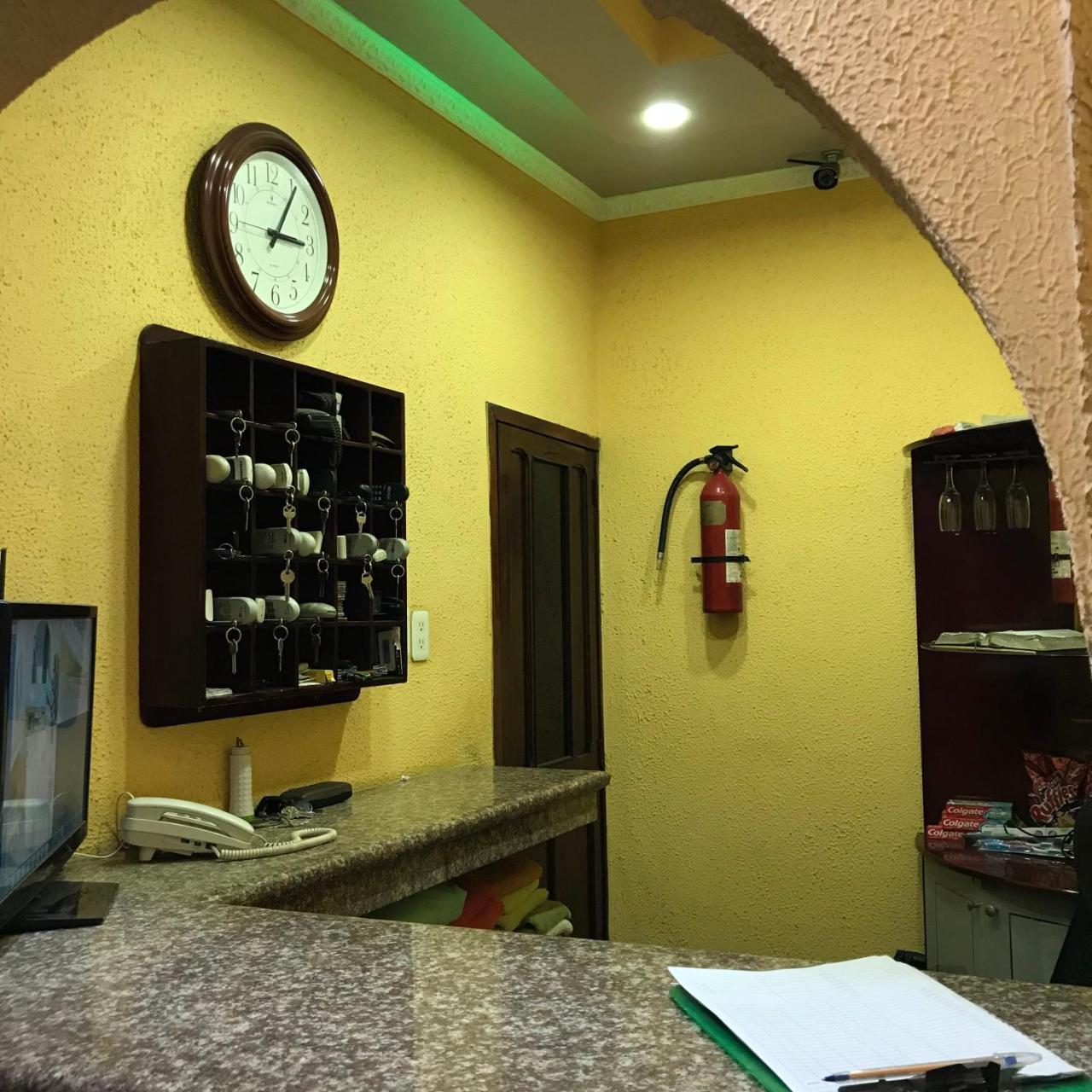 Hostal Puerto Azul Манта Екстер'єр фото