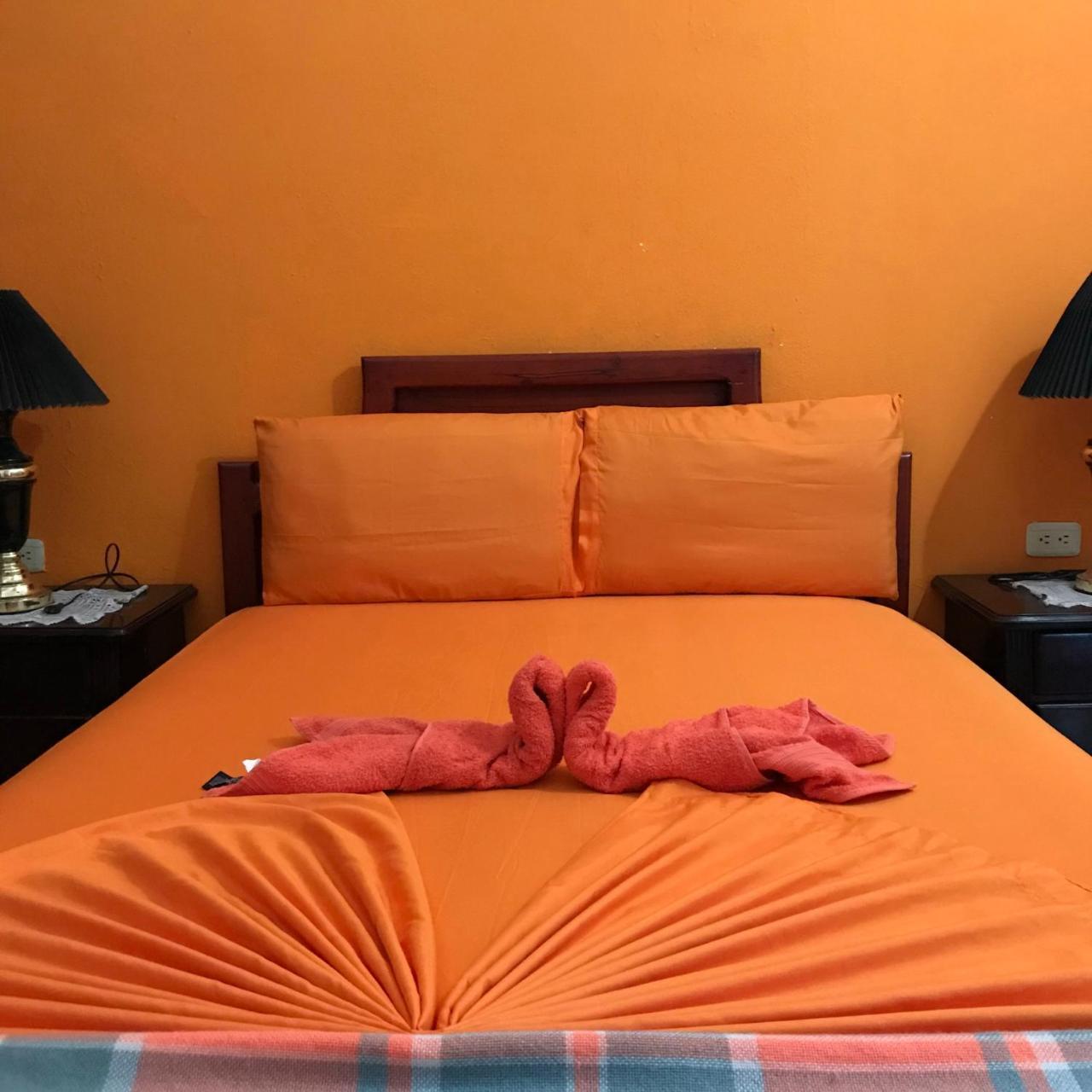 Hostal Puerto Azul Манта Екстер'єр фото